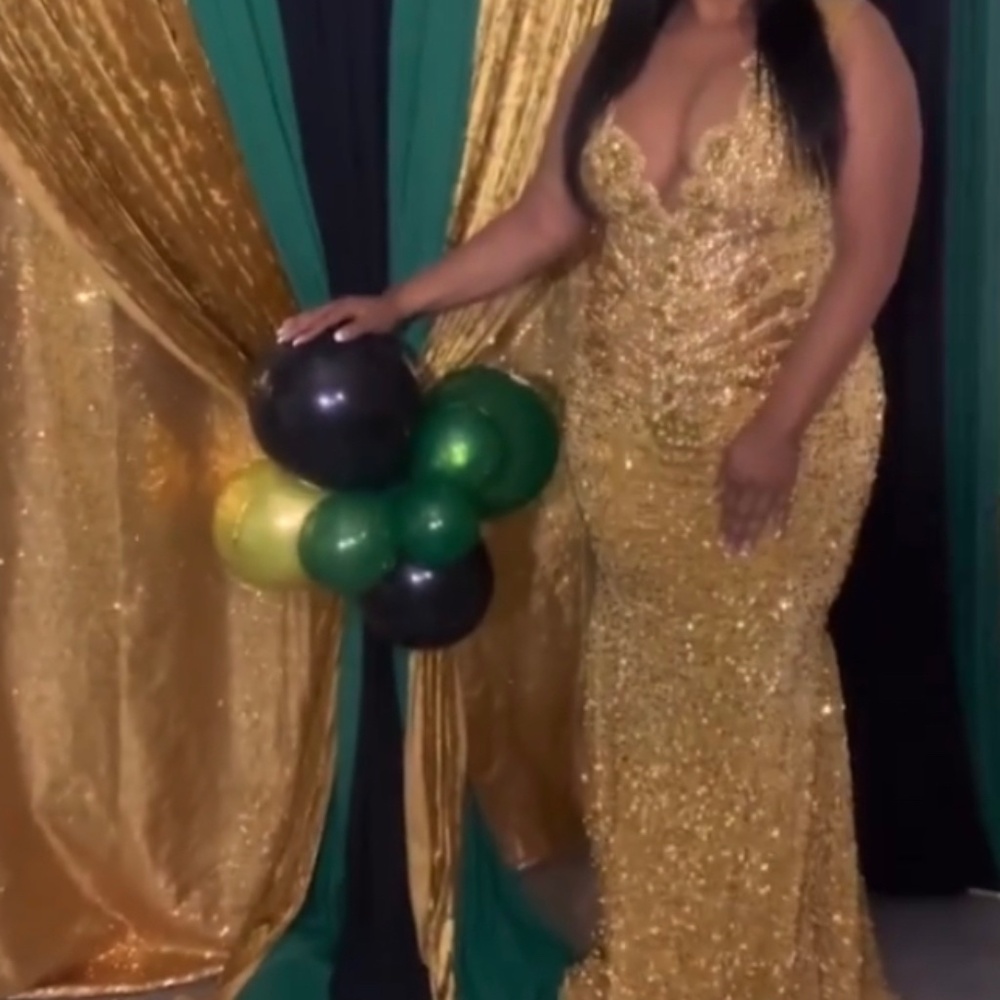 Custom Golden goddess
